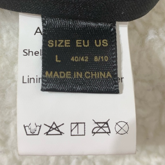 Crop top black sequin top with back closure size L (8/10) - Picture 8 of 8